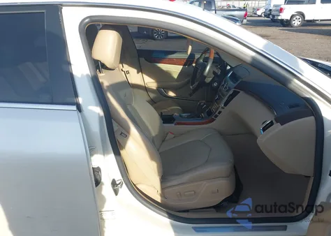 2008 Cadillac Cts Standard z USA, uszkodzony, nr VIN 1G6DF577X80161356